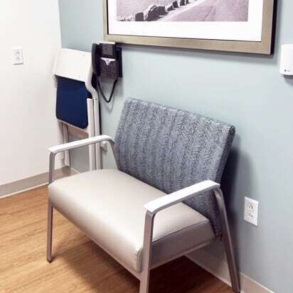 Hale wide chair perk and smartrail