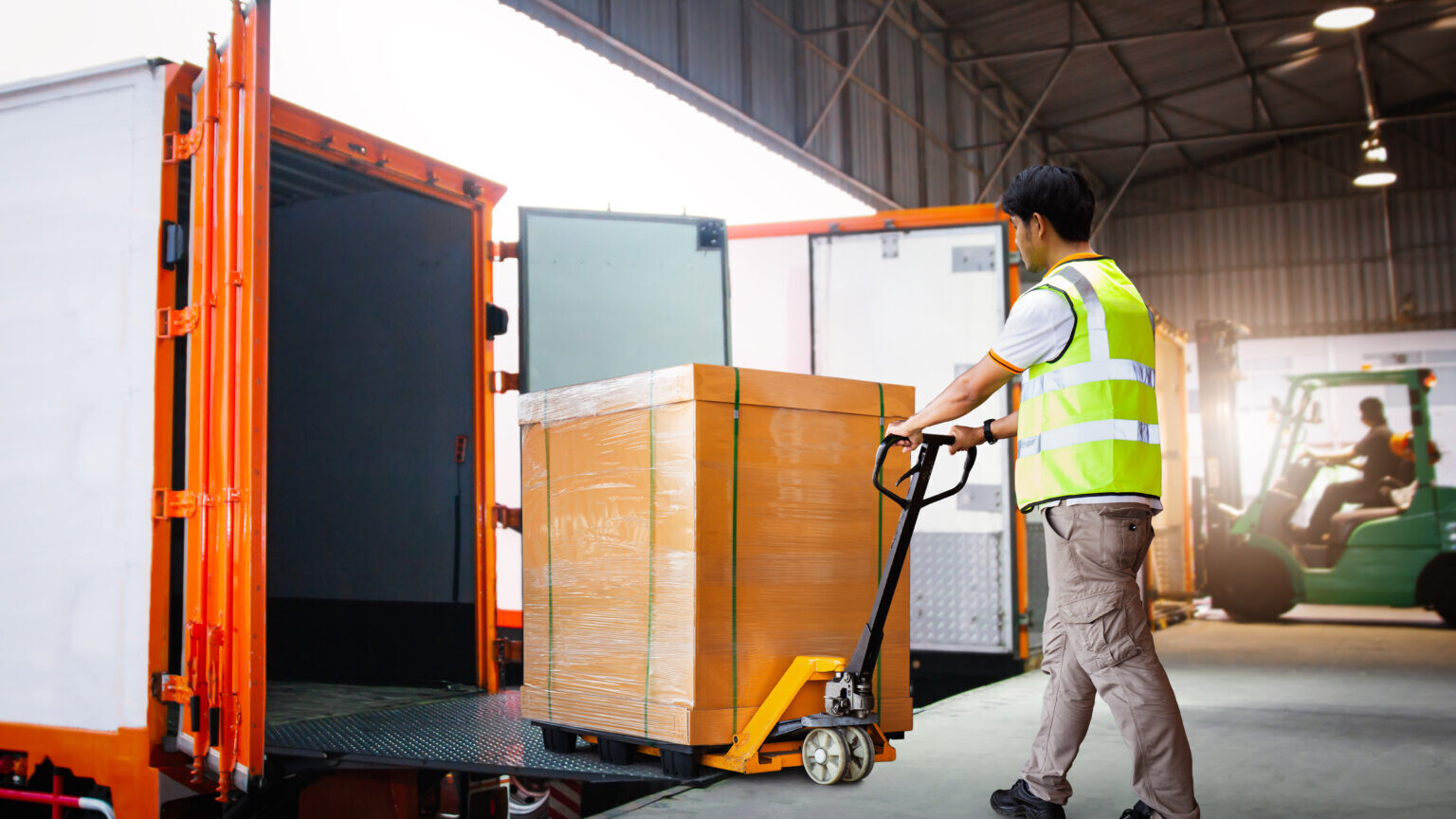 Recliner quick ship web header 1536x1024