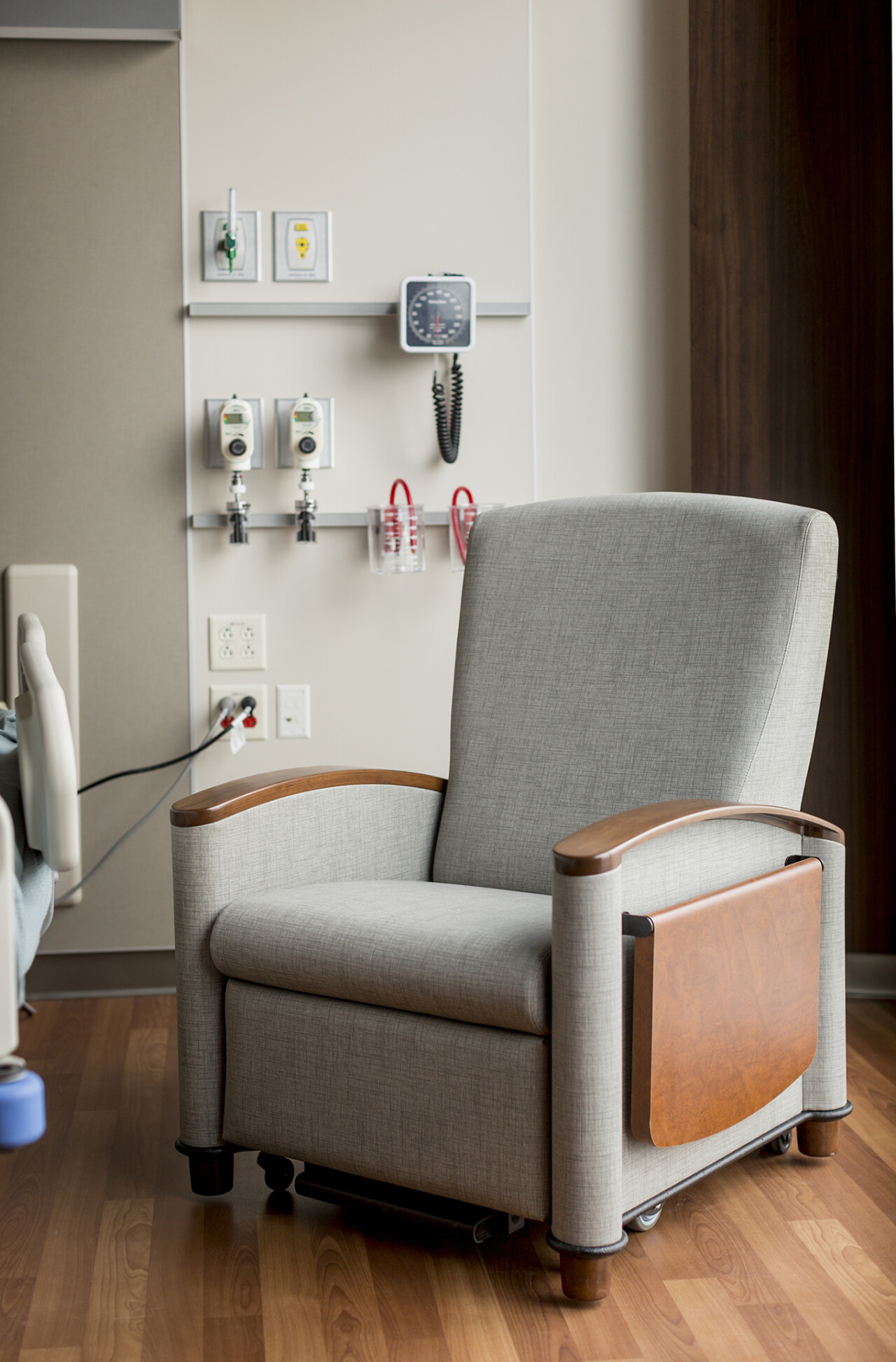Cove recliner patient room